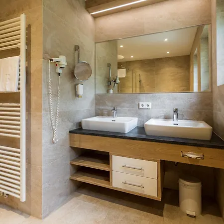 Hotel Zum Stern 4*