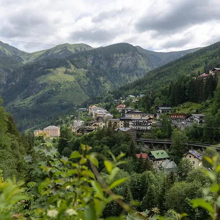 Zum Stern Inkl Gasteiner Bergbahnen Im Sommer Отель 4*