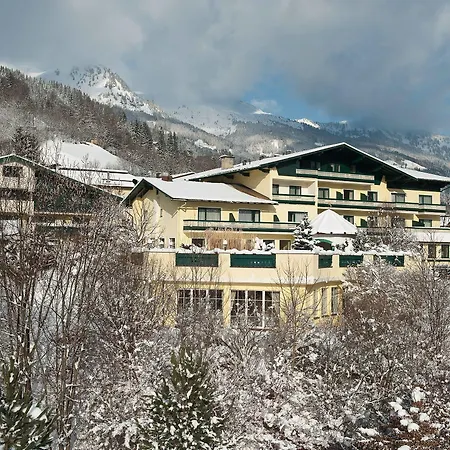 Zum Stern Inkl Gasteiner Bergbahnen Im Sommer Hotel 4*