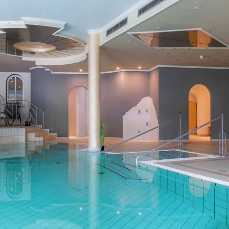 Zum Stern Inkl Gasteiner Bergbahnen Im Sommer Hotel 4*